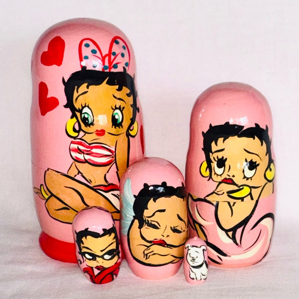 Betty Boop Russian Nesting Dolls Set of 5 Wood